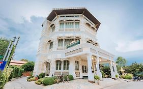 Chuchaiburi Sri Amphawa