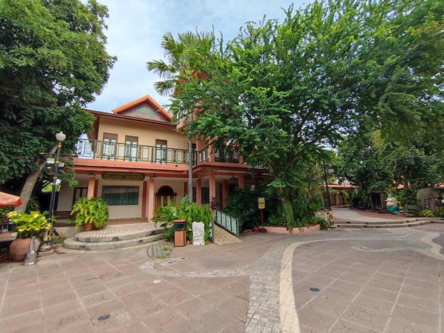 Chuchaiburi Sri Amphawa Extérieur photo